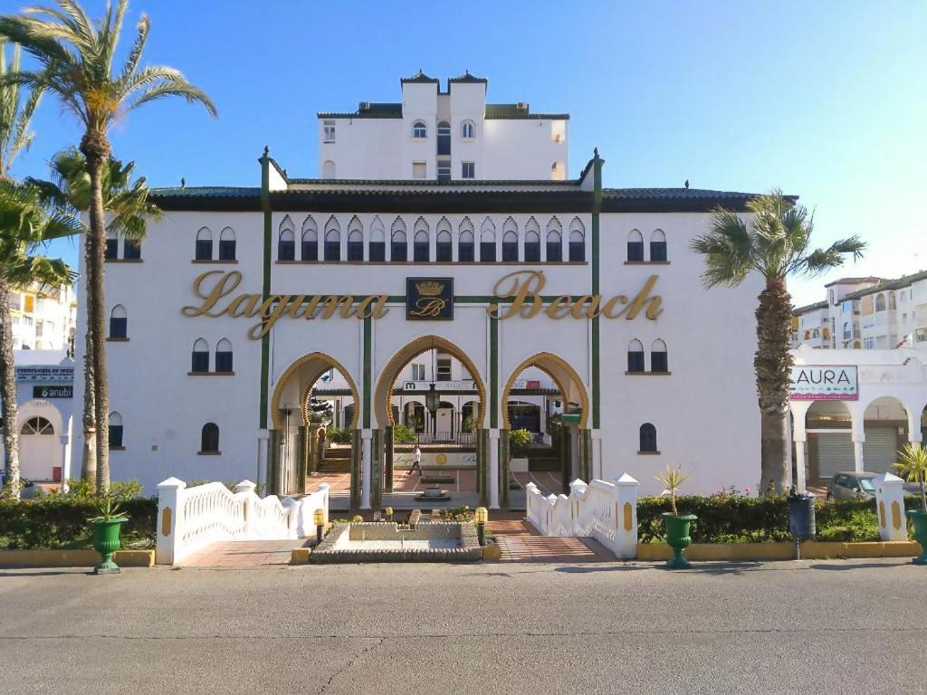 Laguna Apartment *